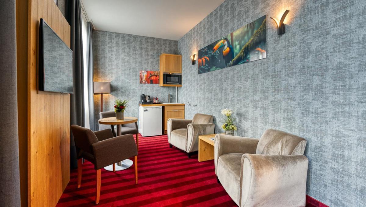 Hotel Verviers Van Der Valk Exterior foto